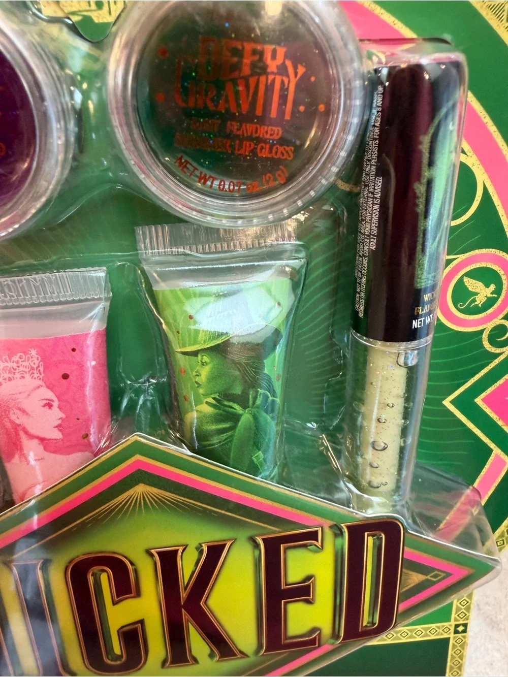 NWT Wicked 6 Lip Gloss Set - strawberry & mint flavors w sparkle